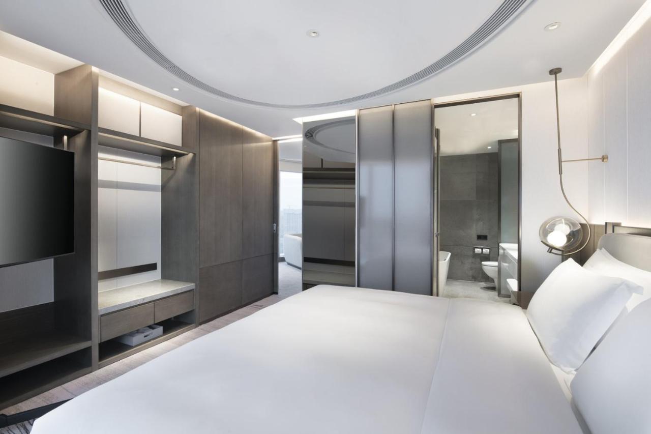 Crowne Plaza Wuhan Optics Valley By Ihg Exterior photo