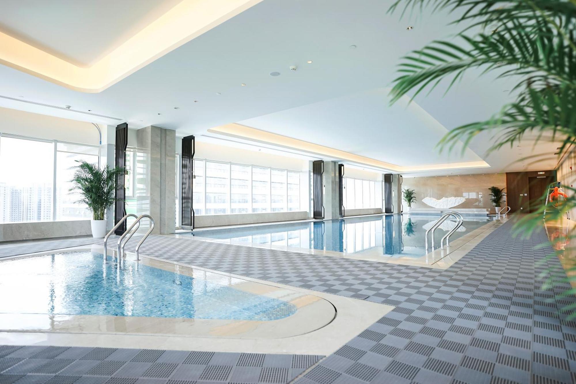 Crowne Plaza Wuhan Optics Valley By Ihg Exterior photo
